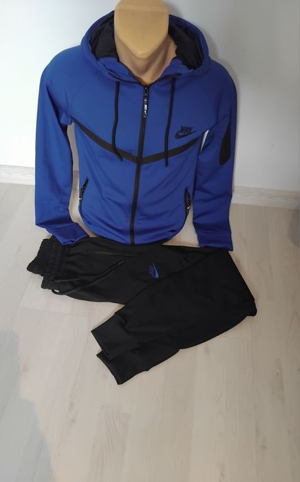 Trening dama si bărbați Nike .