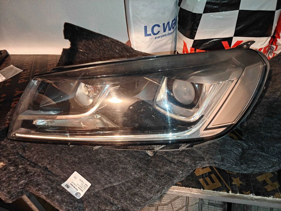 Фарове за VW Touareg Туарег 2014 2015 2016 2017 2018 година