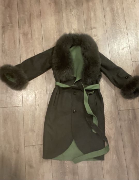 Палто от 100%  алпака . Естествен пух.