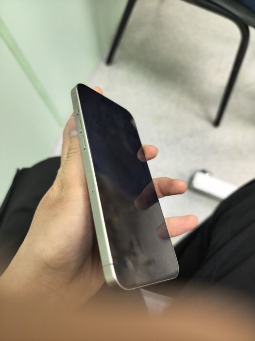 Iphone 15 pro max б/у