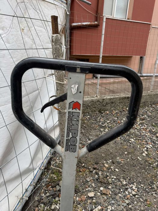 Палетна количка 2500кг