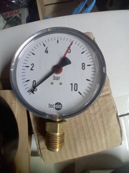 2 Manometru carcasa metalica. Noi. 16 bari, 100 lei