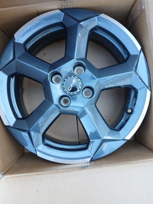 Byd seagull avtomobili balon va diskalari sotiladi