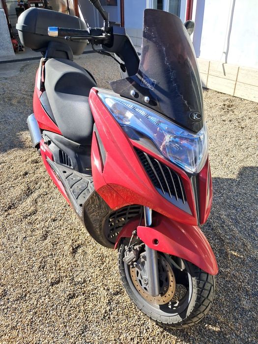 Vând scuter KYMCO
