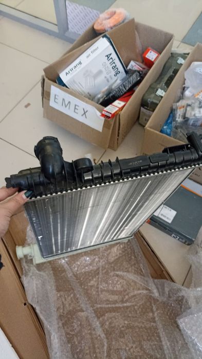 Радиатор Peugeot 405