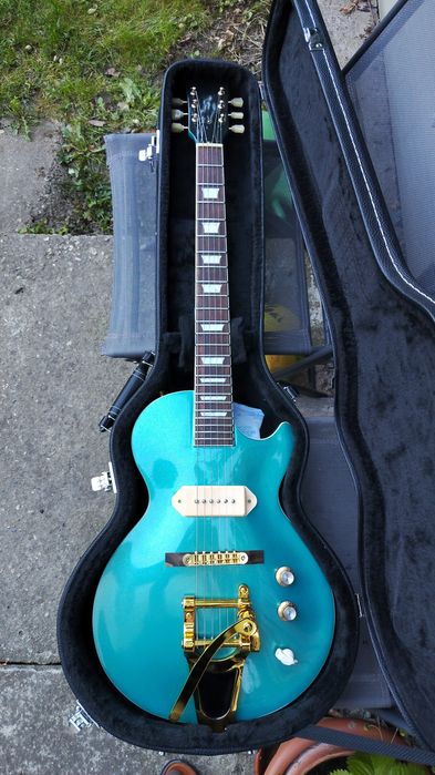 Chitară custom în stil Les Paul, cu o singură doză centrală P90