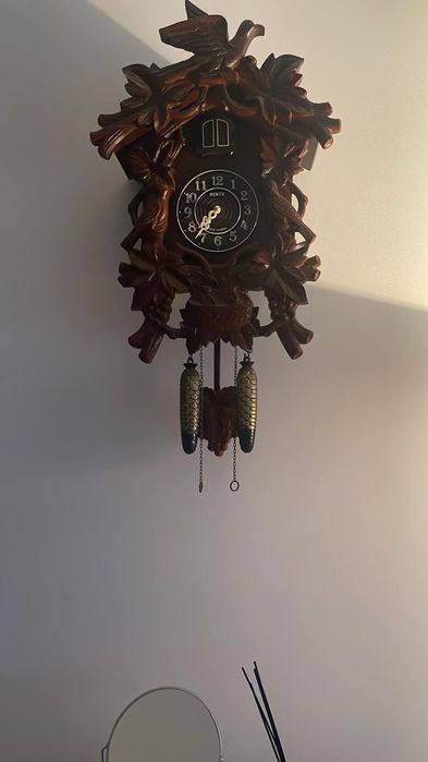 Часы с кукушкой.