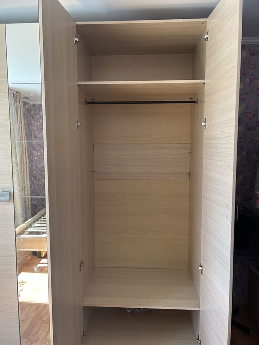 Срочно продам спальный гарнитур