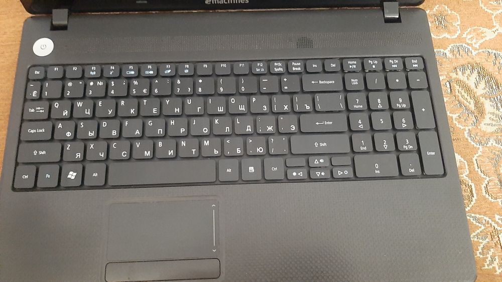 Ноутбук emachines