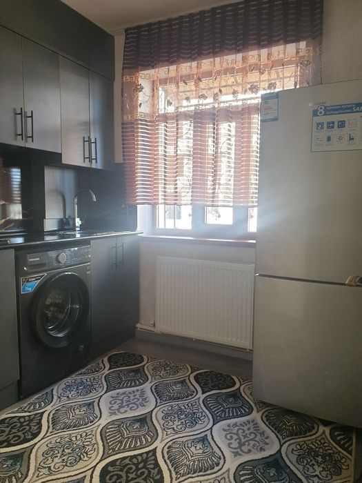 Квартира ижарага берилади. Наманган шахар 6 микраройон каттайулга якин