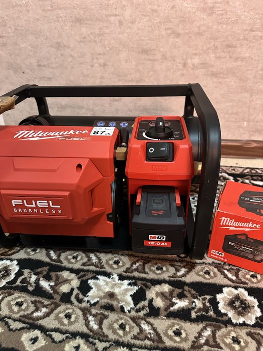 Milwaukee M18 FAC FUEL + АКБ 12.0Ah FORGE