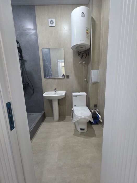 2 Xonali Kvartira sotiladi