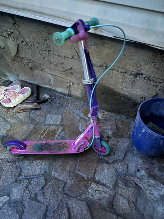 детско колело и тротинетки 2 бр.