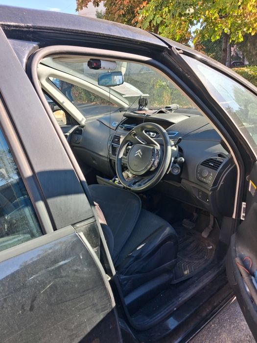 Vind citroen c4 an 2008 picaso