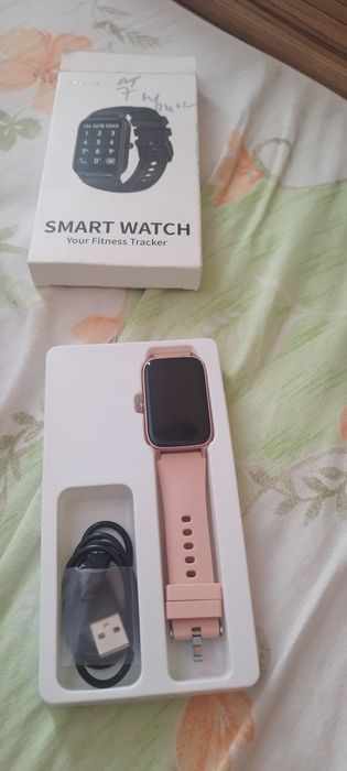 Смарт часовник фитнес тракер