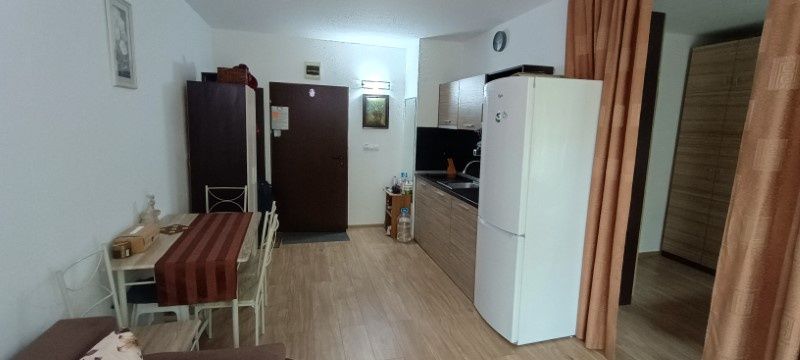 Продава се Двустаен апартамент в Бургас, Сарафово - 52 кв.м за 1404 €/кв.м - Снимка #7