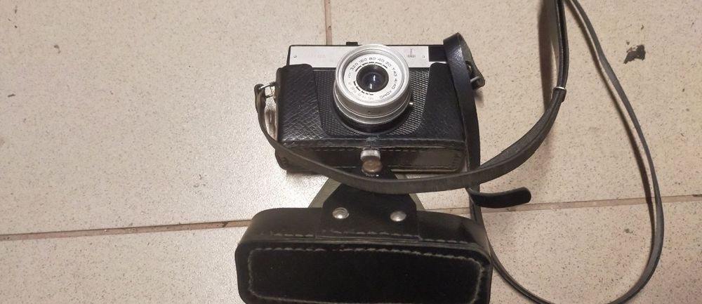 Aparat foto rusesc Lomo Smena 8M