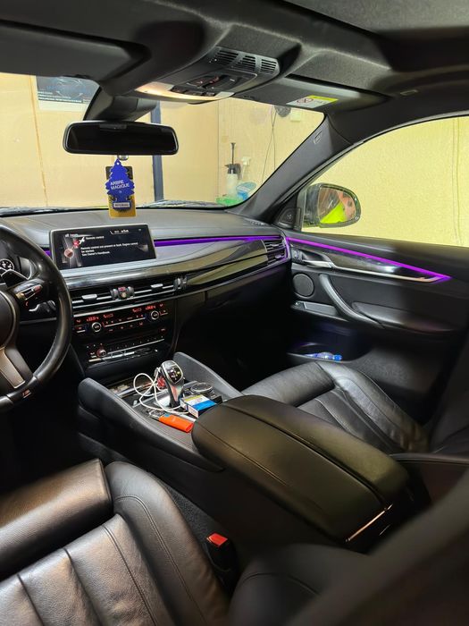 Montare lumini ambientale acrilice