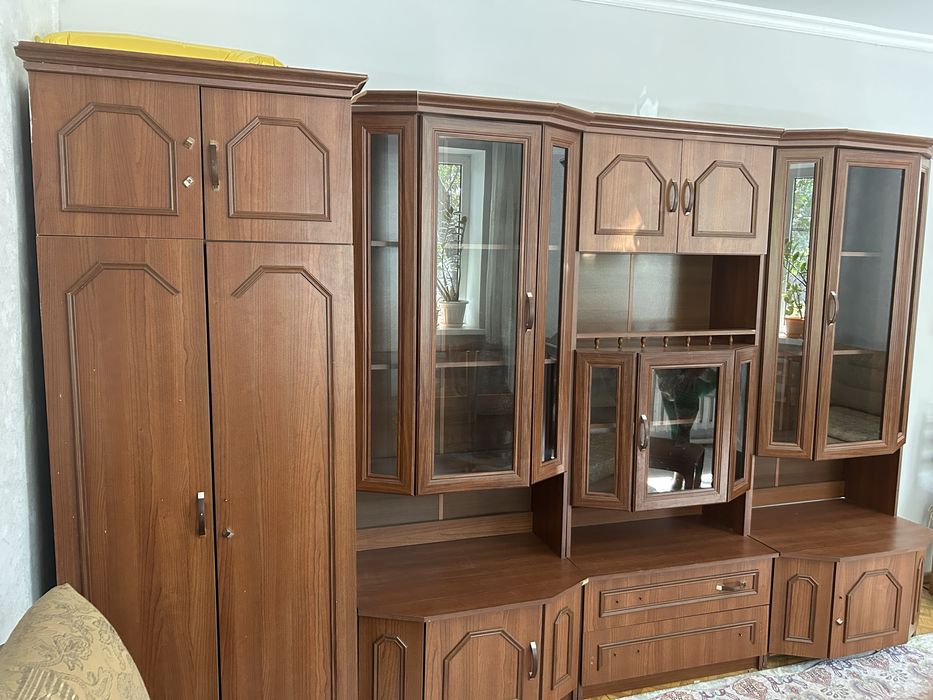 Шкаф для гостиной