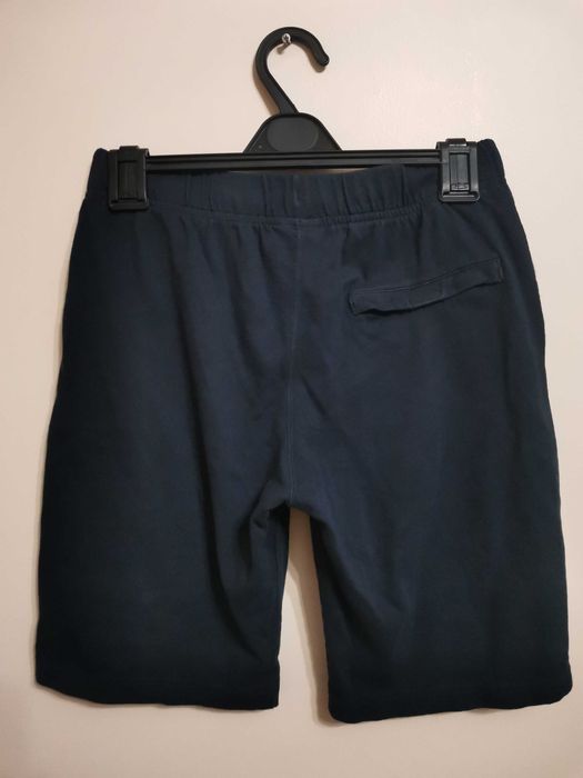 3 броя NIKE Shorts.