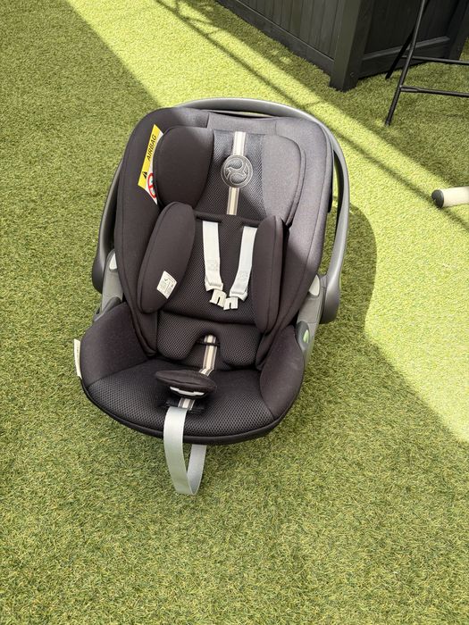 Carucior MUUVO QUICK 2 +scoica Cybex