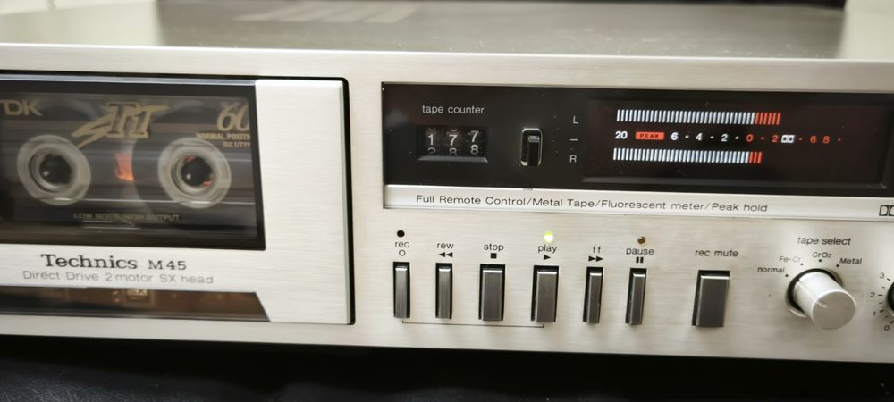 Technics  M45.