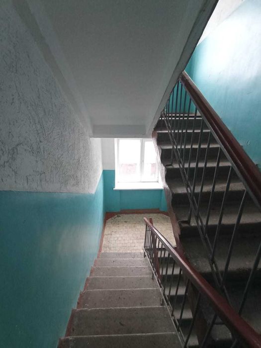 Продам 2 комн. квартиру в Уральске