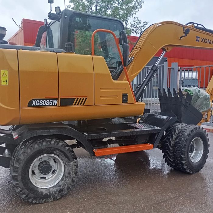 Колёсный экскаватор 8085
