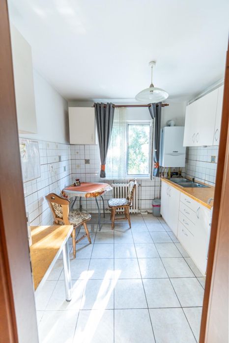 Apartament 3 camere, etaj 4/4, Mănăștur Cluj-Napoca de vanzare