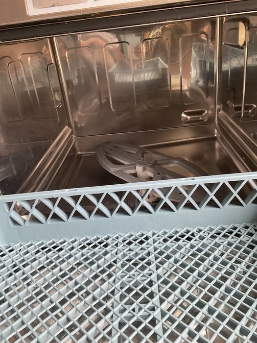 Masina de spalat vase/pahare profesionala HORECA winterhalter UCL