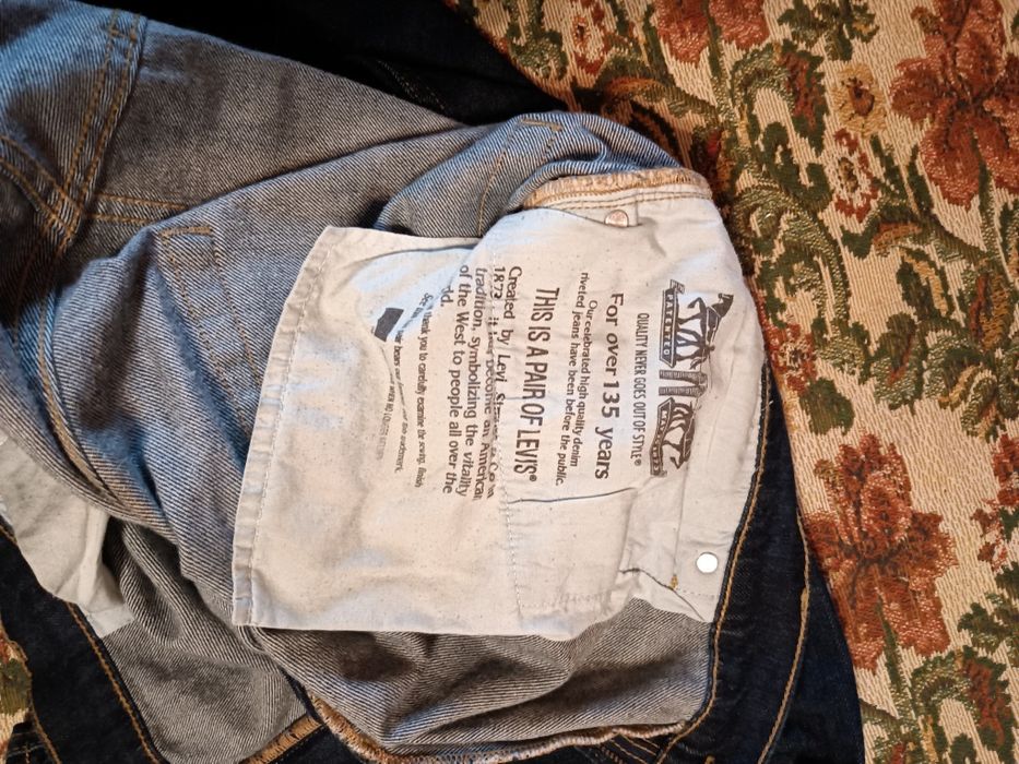 Мъжки дънки левис-40лв