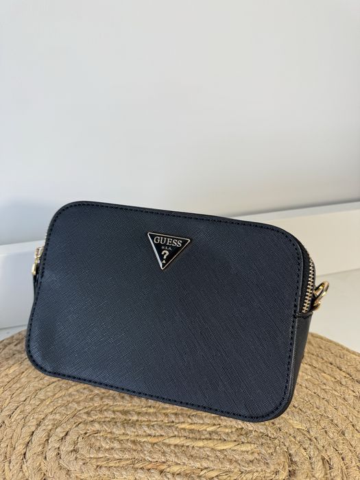 Чанта Guess Bag ЧИСТО НОВИ