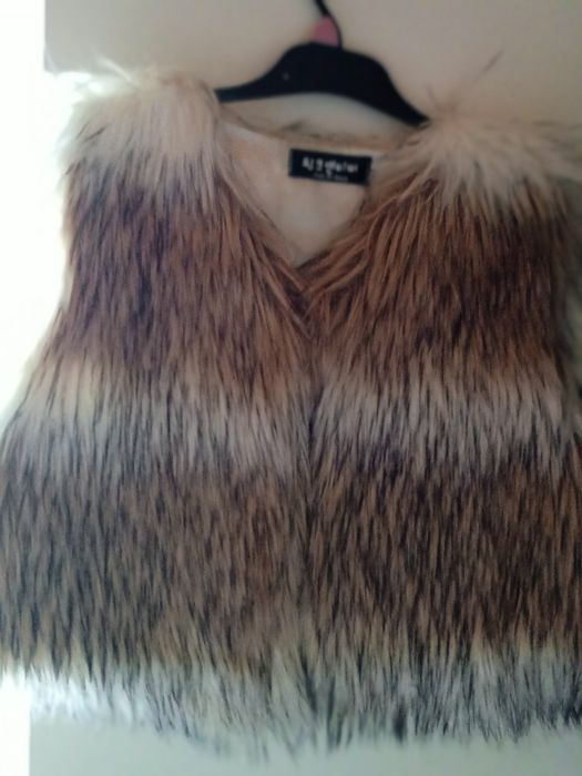 Елек от еко кожа за тинейджъри