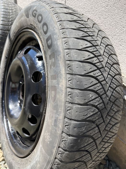 Vând set jante + anvelope 185/60 R14 M+S All Season