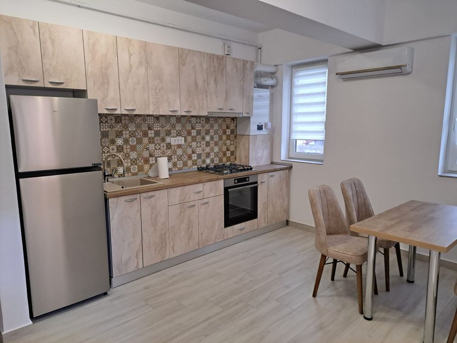 Apartament 2 camere - de închiriat