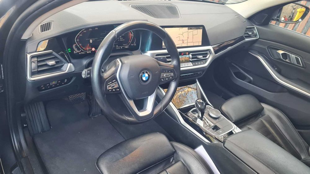 BMW 320 D xdrive, Luxury Line, Piele , Adaptive Cruise Control ,sedan