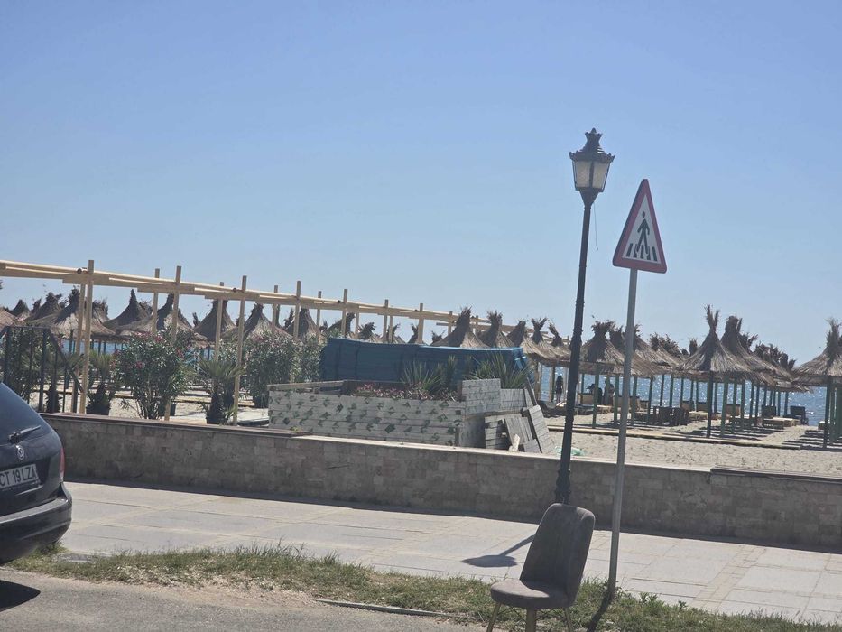 2 Camere Regim Hotelier Prima Linie La Mare
