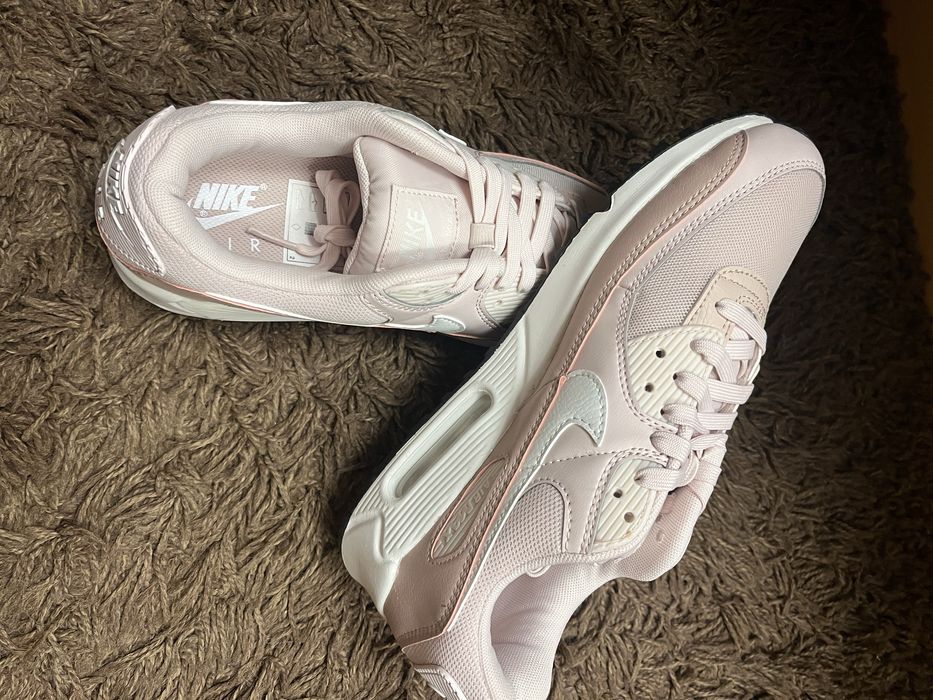 NIKE аir max в бебешко розово