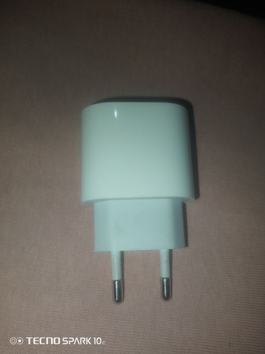 зарядка на айфон 15