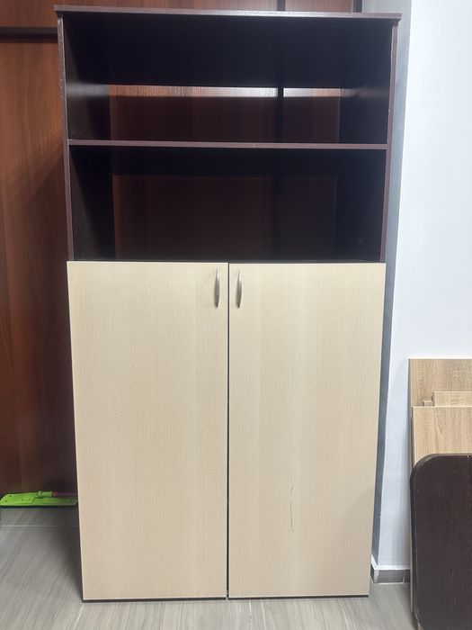 Продается стол со шкафом