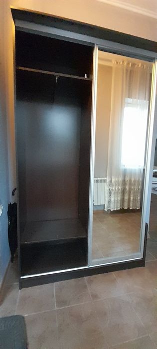 Шкаф-вешалка для прихожей б/у