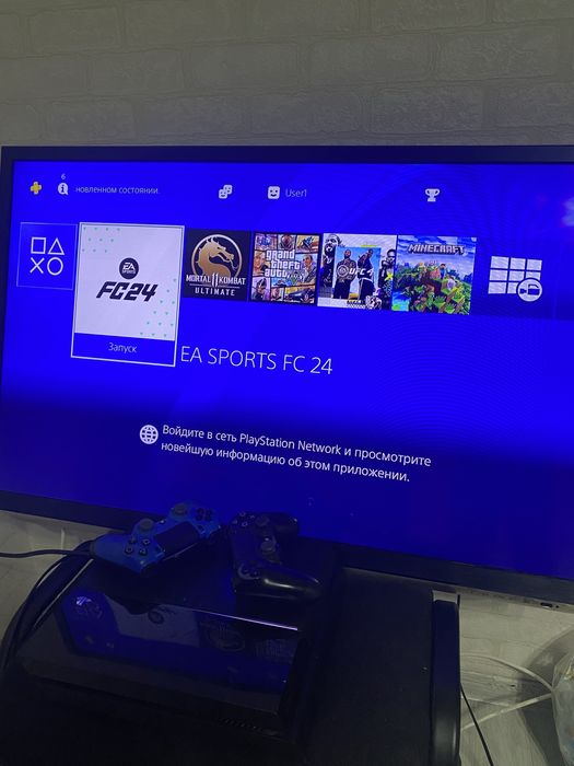 PS4 FAT 512GB + 2 джойстика + топ-игры