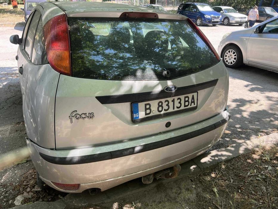 Форд фокус 1.6 на части