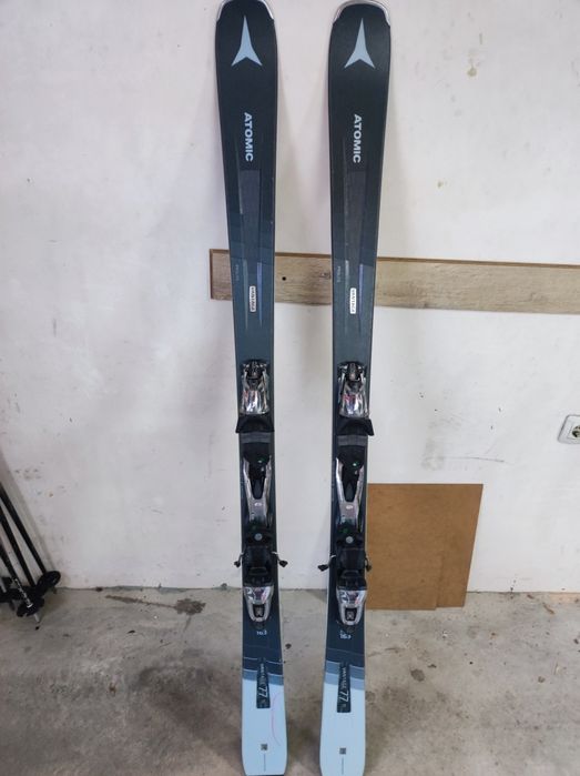 Ски Atomic vantage