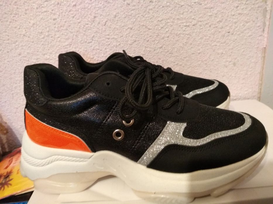 Sneakersi dama nr 38 pt primavara/vara