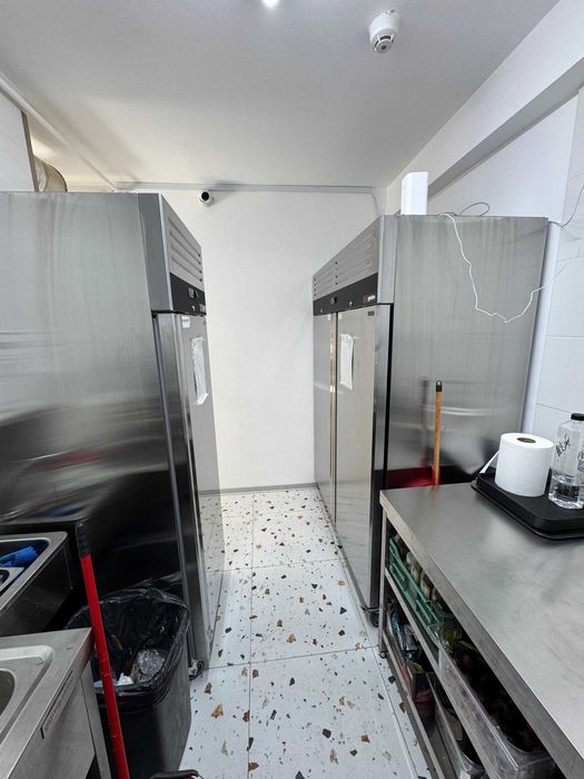 Vand shaormerie complet echipata, zona Timpuri Noi, cu vad pietonal intens