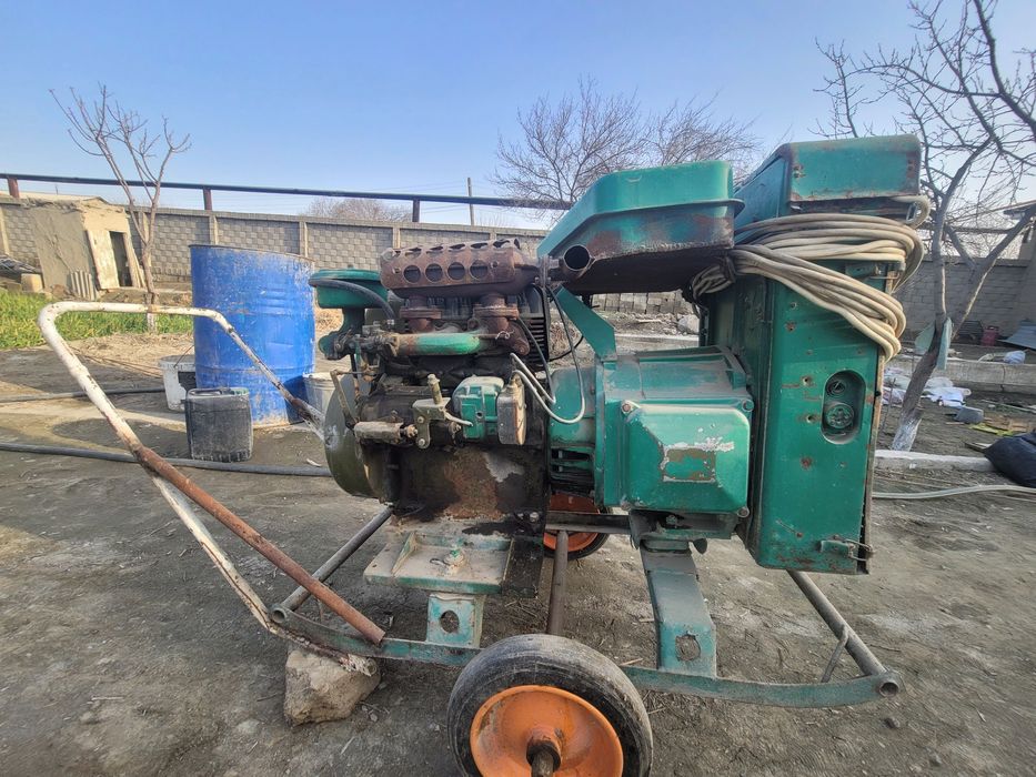 Rasiskiy dvijok sotiladi