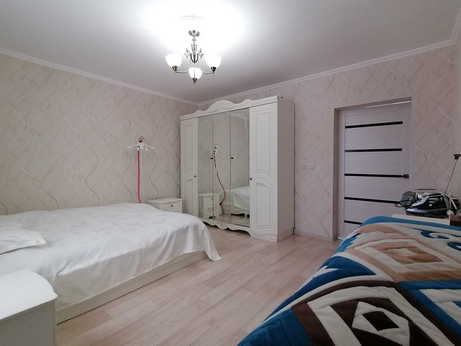 Продается 2х ком дом с времянкой + гараж