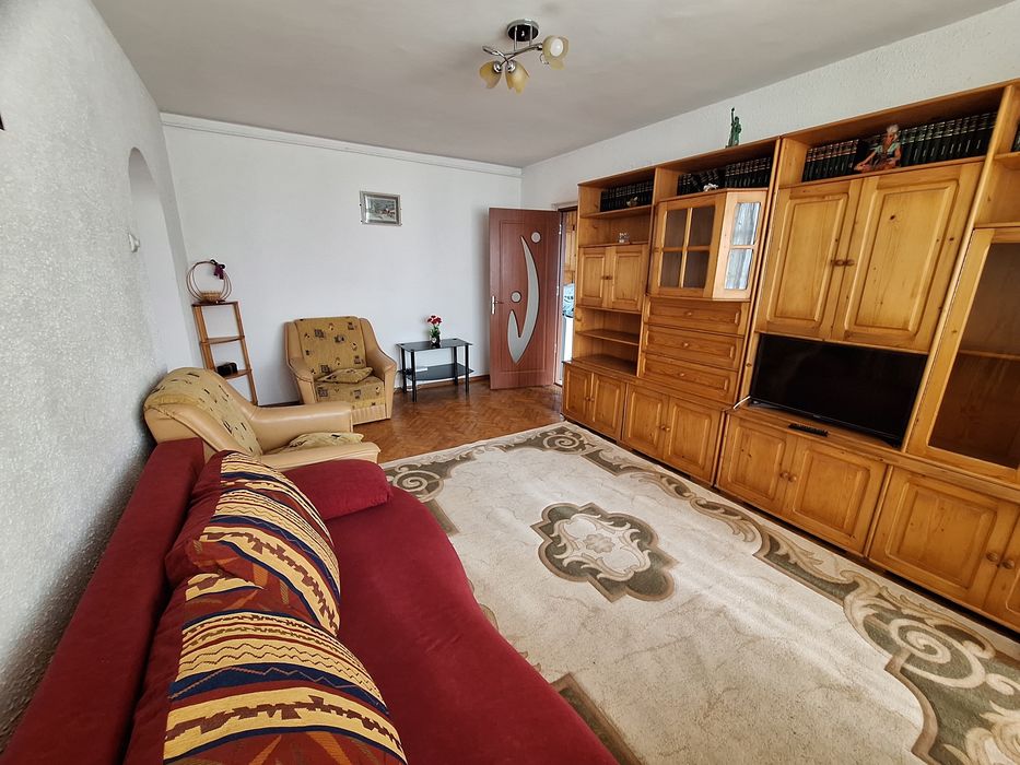 Închiriez apartament 2 camere ultracentral