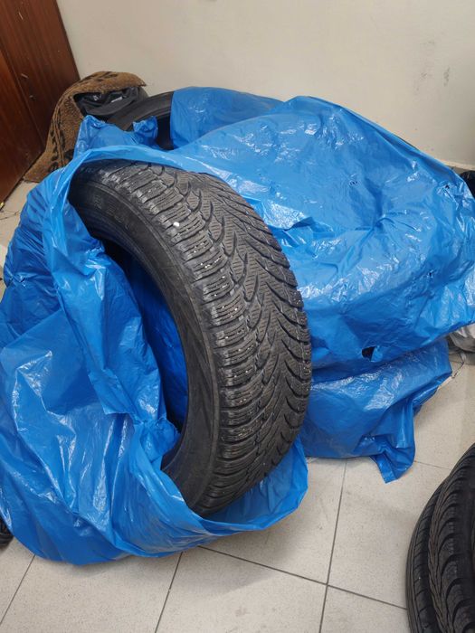 Четири броя зимни гуми NOKIAN 225/60 R17